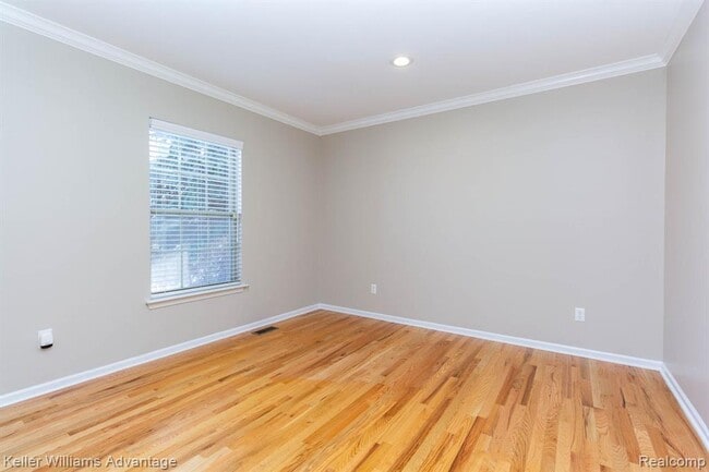 Building Photo - 24975 Bloomfield Ct