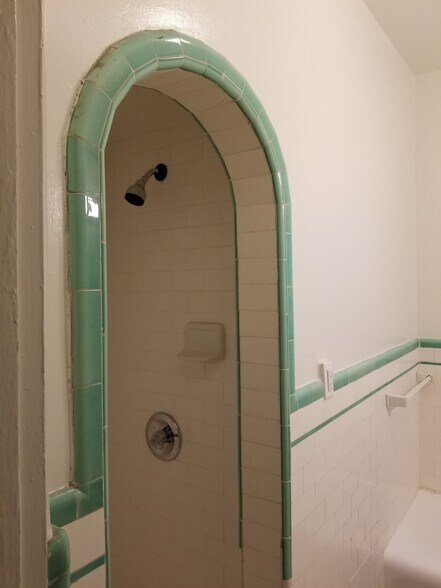 Bathroom - separate shower stall - 353 S Orlando Ave