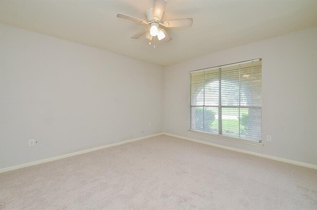 Building Photo - 14106 Locke Ln