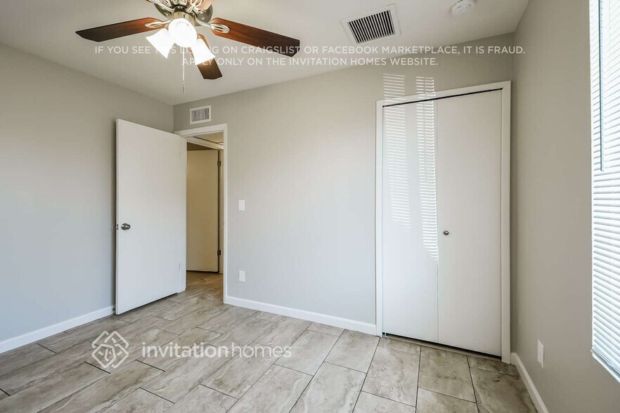 Building Photo - 14826 N 38th St