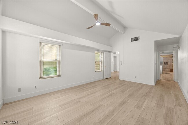 Building Photo - 360 Humboldt North Dr