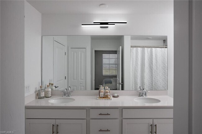 Building Photo - 5629 Double Eagle Cir