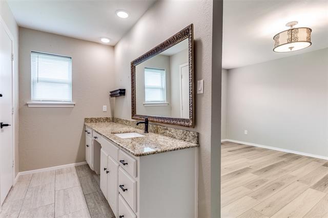 Building Photo - 6212 Shirley Dr