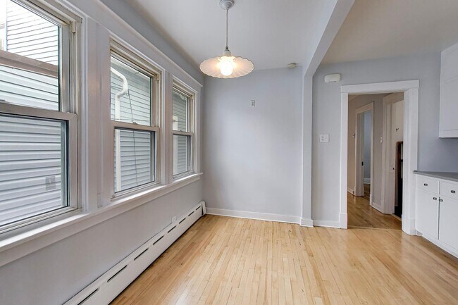 Building Photo - 4219 N Albany Ave