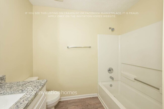 Building Photo - 6521 Carriage Ln