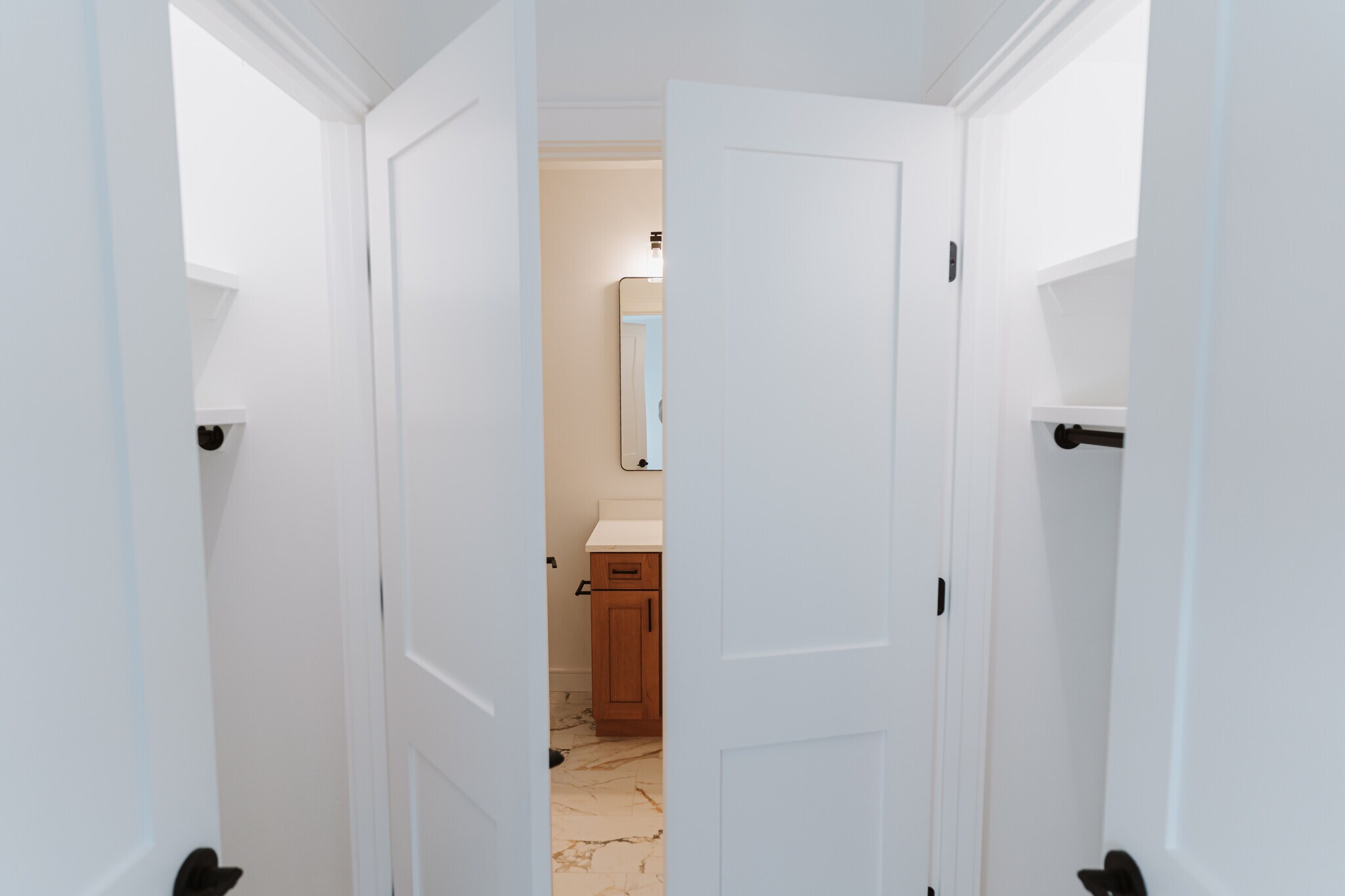 Building Photo - 5 Thurston St