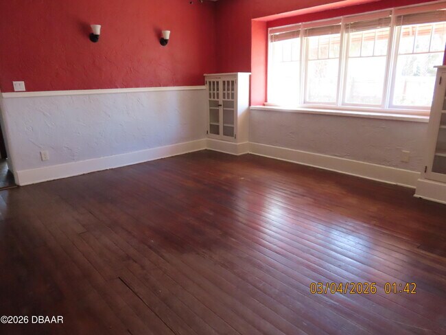 Building Photo - 112 Fox Pl