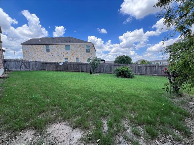 Building Photo - 12425 Calibri Ln