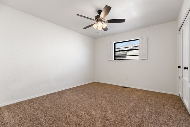 Building Photo - 11416 Leaning Elm Rd