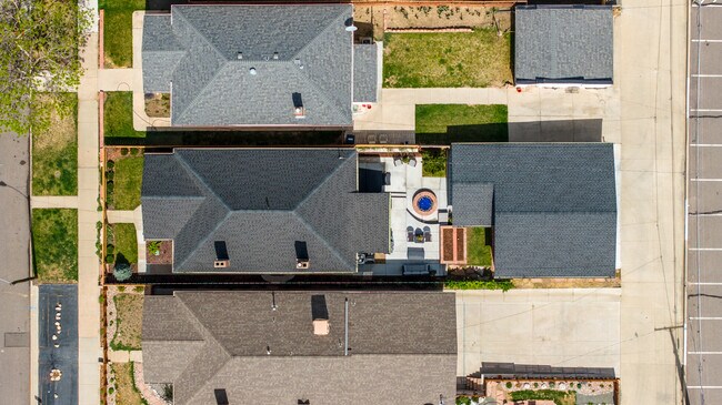 Building Photo - 2036 Eliot St
