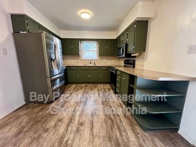 Building Photo - 1313 Delmont Ave