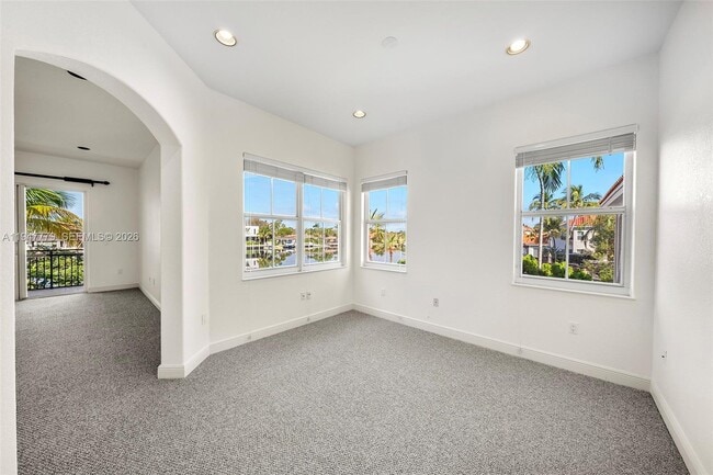 Building Photo - 1500 Shoreline Way