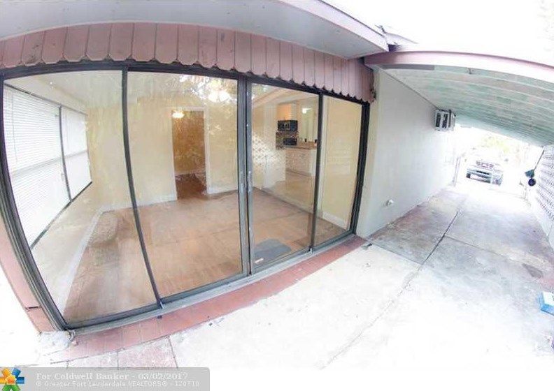 Building Photo - 4108 SW 21st St