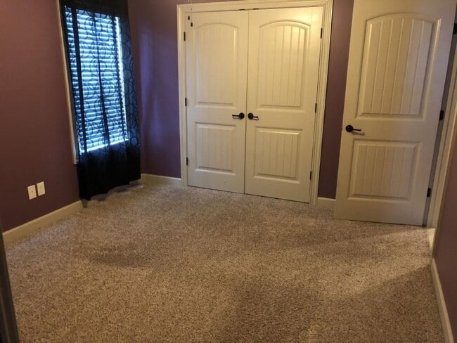 Building Photo - Modern Elegance in Valdosta: Spacious 4BR/...