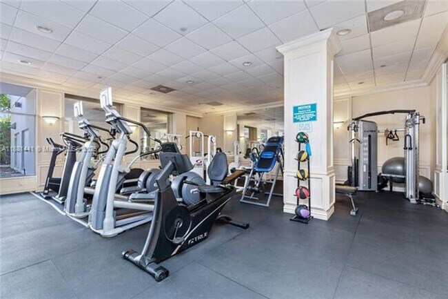 Building Photo - 5700 Collins Ave