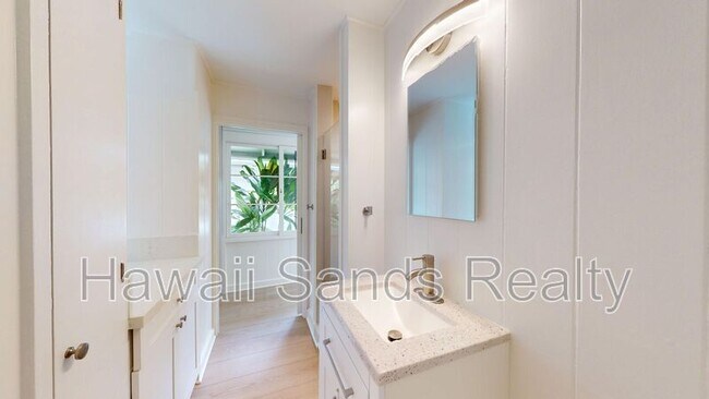 Building Photo - 3271 Paty Dr