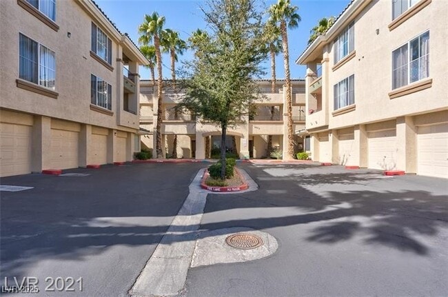 Building Photo - 7167 S Durango Dr