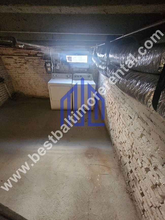 Building Photo - Cozy 2 Bedroom Home in East Baltimore