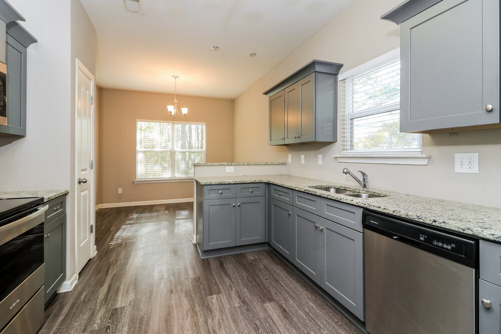 Building Photo - 97 Moss Way