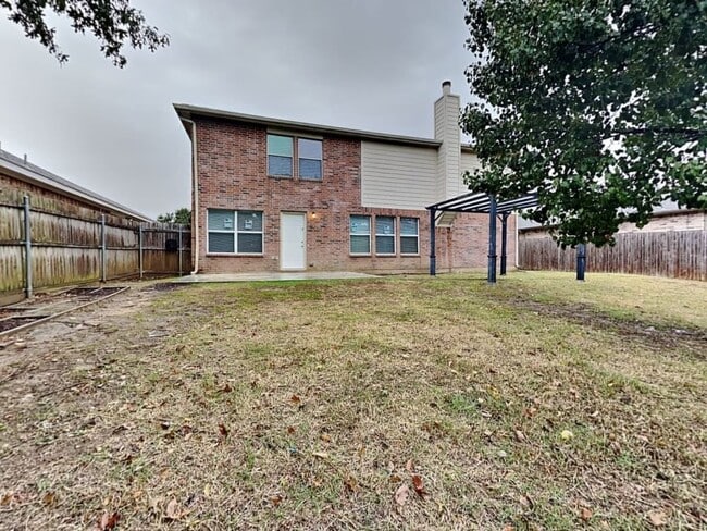 Building Photo - 7205 Silktree Ct