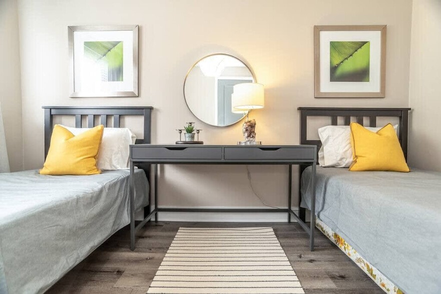 Building Photo - 215 Piedmont Ave NE