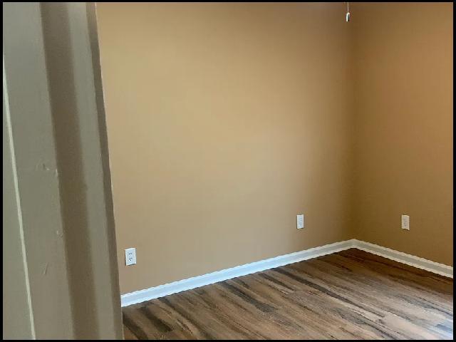 Building Photo - 6455 Lilac Dr