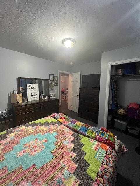 Building Photo - 20 Holbrook Ct