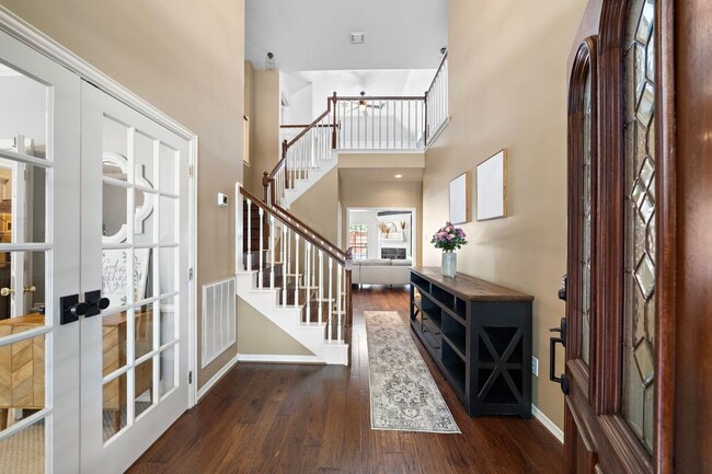 Building Photo - 13002 Golden Rainbow Dr