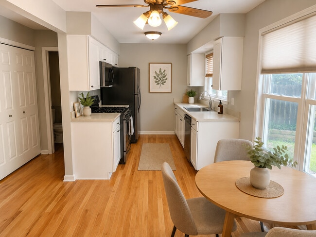 Building Photo - 1310 Oriole Trail