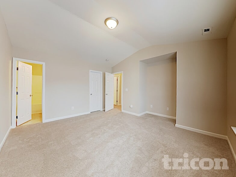 Building Photo - 4008 Laurel Glen Dr
