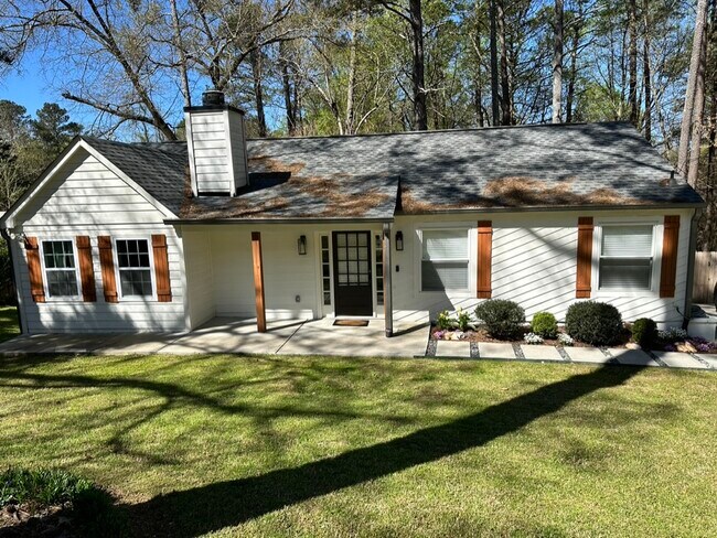 Building Photo - 232 Apple Branch Dr