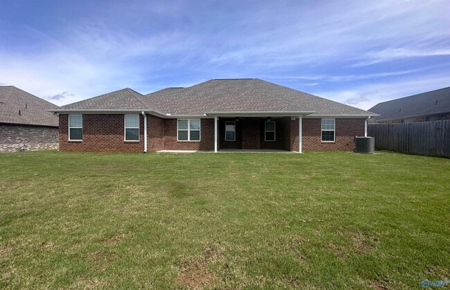 Building Photo - 27932 Moss Creek Dr