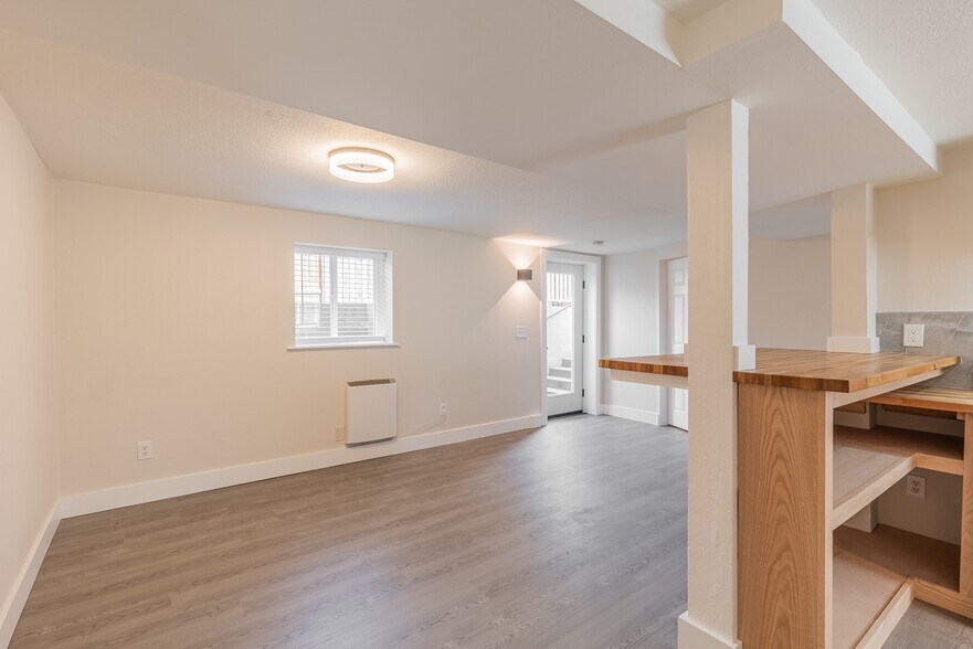 Vic II - 1144 SE 85th Ave