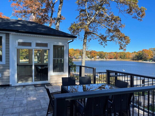 Building Photo - 187 Lakeside Trail