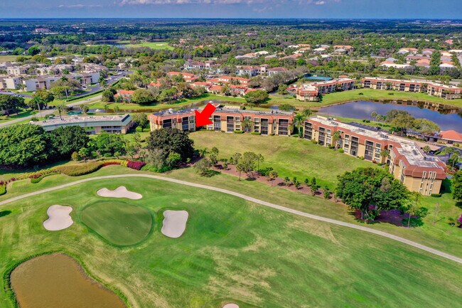 Building Photo - 5390 Woodland Lakes Dr