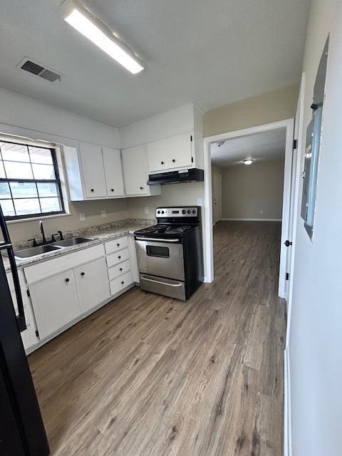 Building Photo - 8016 Kiwi Ct