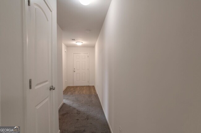 Building Photo - 3220 Tackett Rd