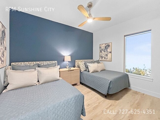 Building Photo - 326 129th Ave E