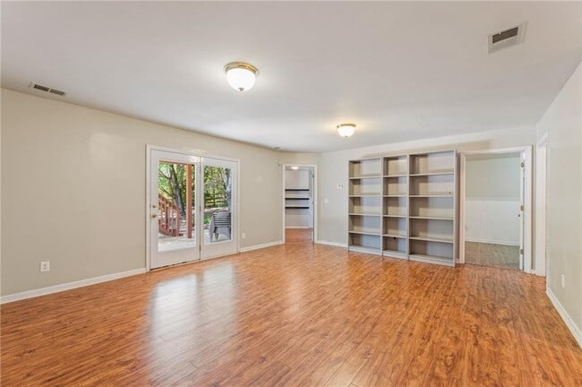 Building Photo - 5825 Olde Atlanta Pkwy