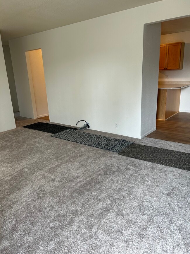 Building Photo - 918 Knapp St