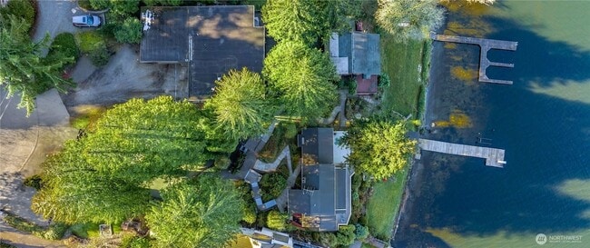 Building Photo - 18166 SE 41st Pl