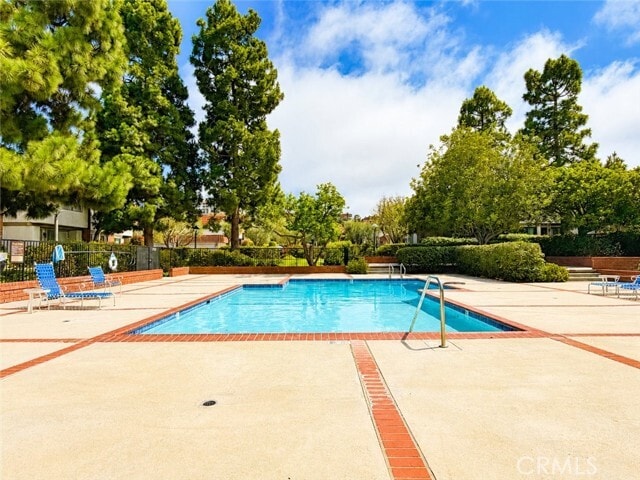 Building Photo - 27943 Ridgebrook Ct