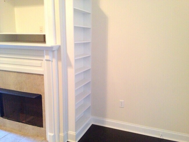 Building Photo - 109 Ledbury Cove
