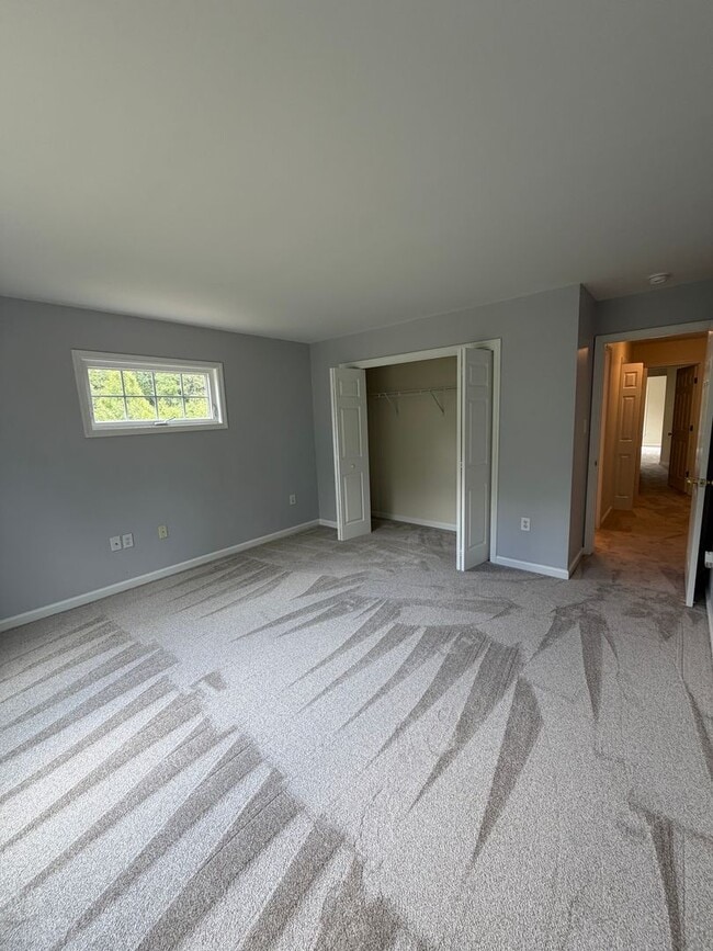 Building Photo - 106 Mountainside Drive