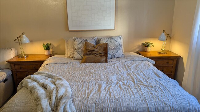 Building Photo - 1501 S Ocean Dr