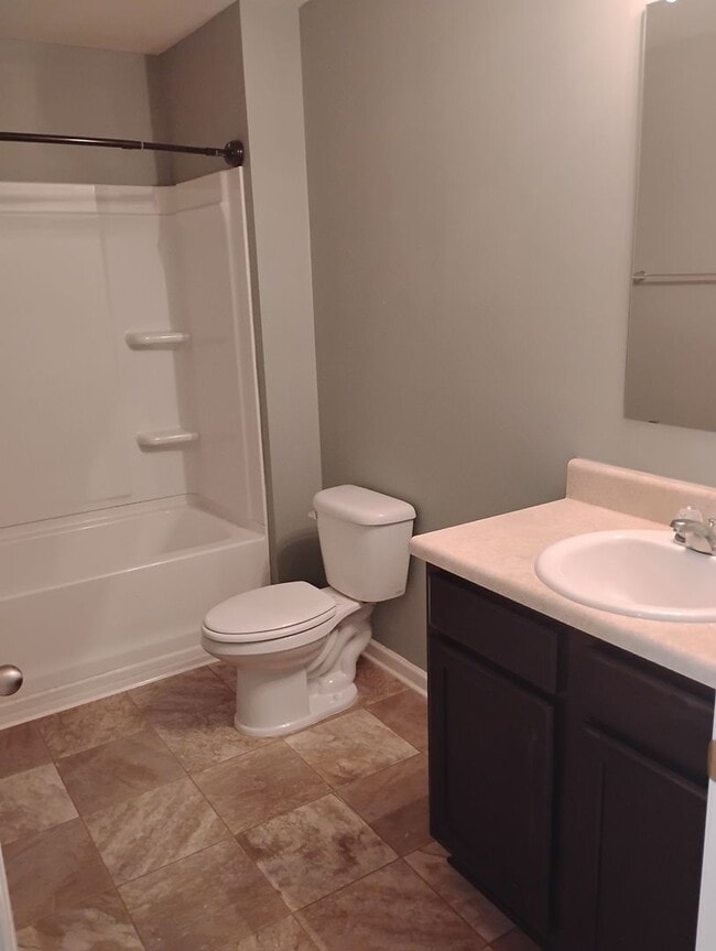 Building Photo - Luxury Feel. Modern Design. 4BR/2.5BA Home