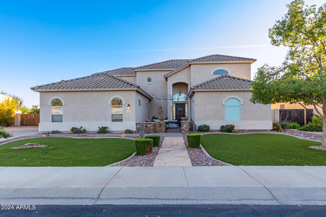 Building Photo - 20475 E Palomino Dr