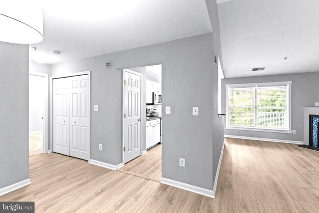 Building Photo - 501 Mathias Hammond Way