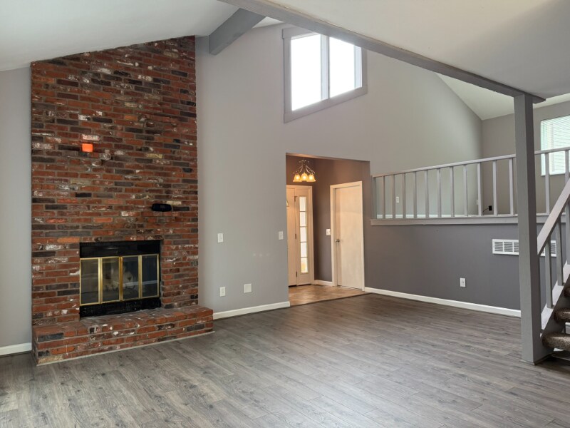 Building Photo - 11350 Meadowside Dr