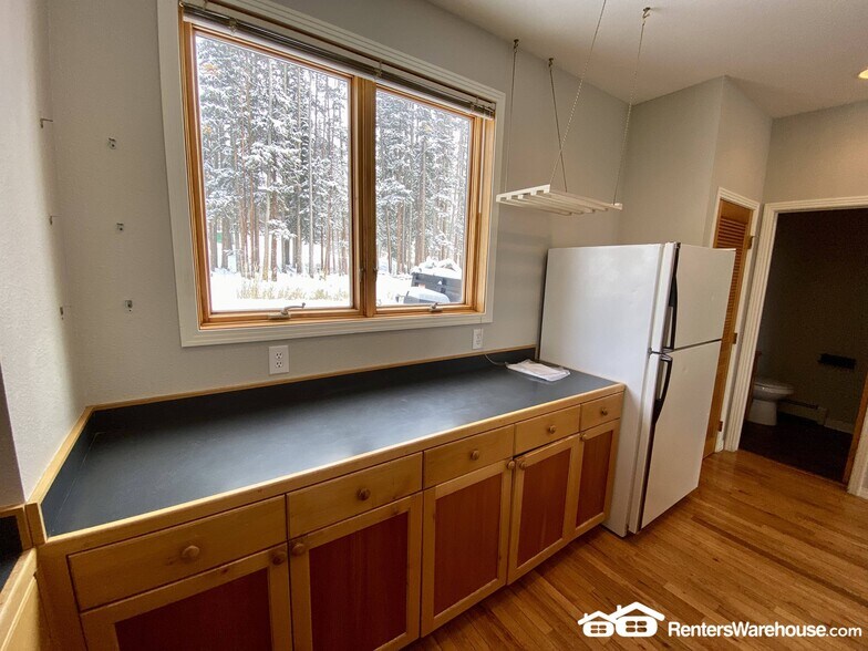 Building Photo - 1 S Face Dr